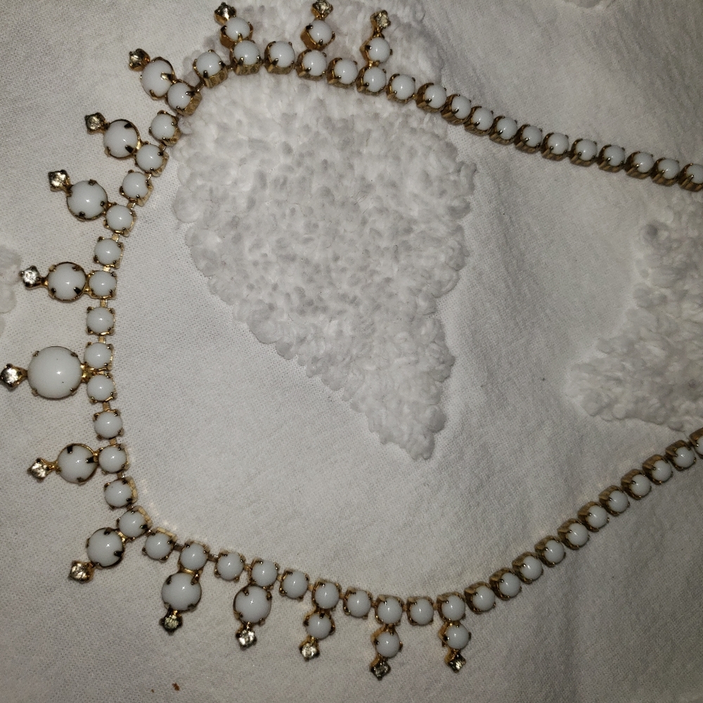 Vintage milk glass neclace Continental